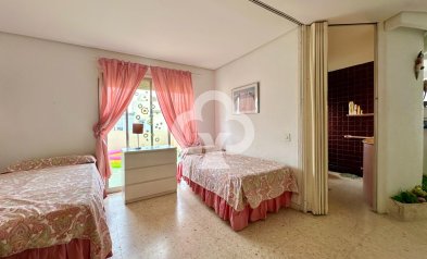 Resale - Penthouse -
Fuengirola - Puerto Deportivo