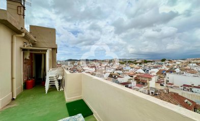 Resale - Penthouse -
Fuengirola - Puerto Deportivo