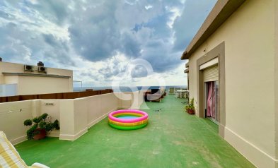 Resale - Penthouse -
Fuengirola - Puerto Deportivo