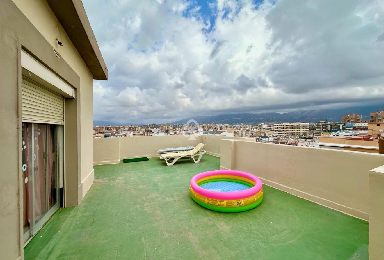 Resale - Penthouse -
Fuengirola - Puerto Deportivo