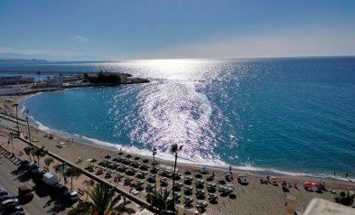 Jälleenmyynti - Kattohuoneisto -
Fuengirola - Puerto Deportivo