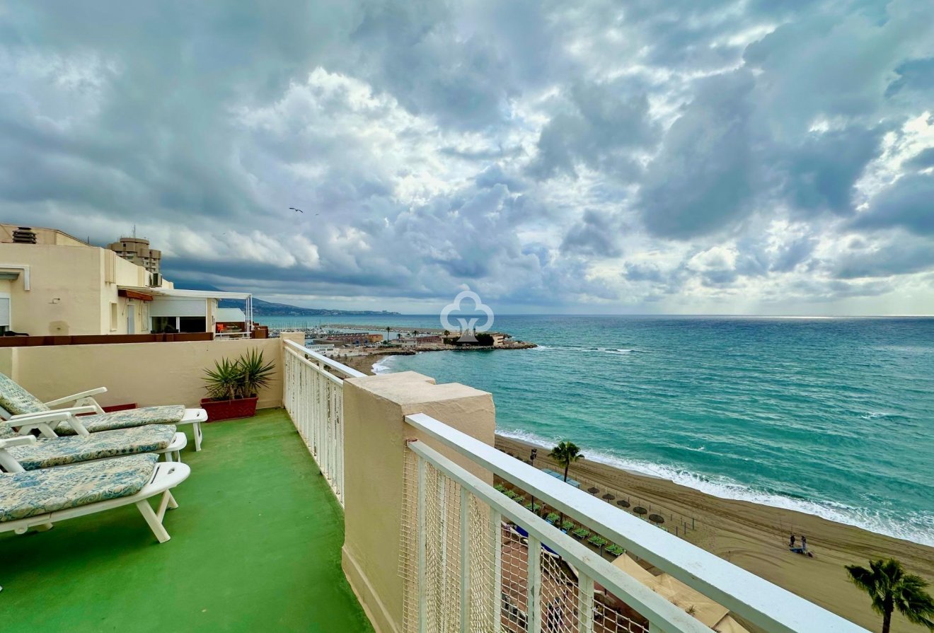 Resale - Penthouse -
Fuengirola - Puerto Deportivo