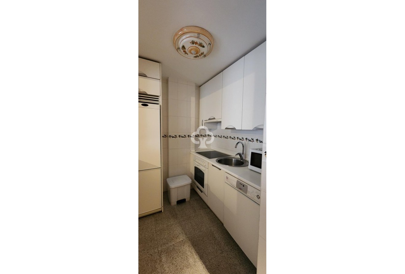 Alquiler a largo plazo - Apartamento -
Fuengirola - Recinto Ferial