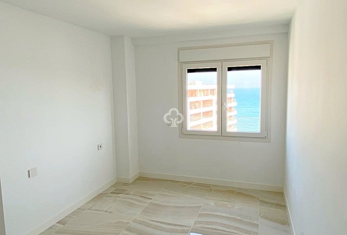 Reventa - Apartamento / piso -
Orihuela Costa - Punta Prima