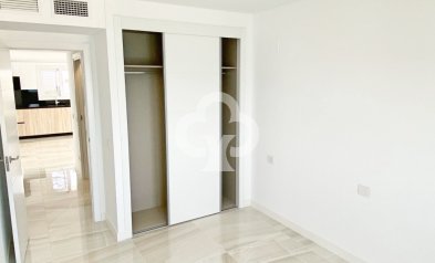 Resale - Apartment / flat -
Orihuela Costa - Punta Prima