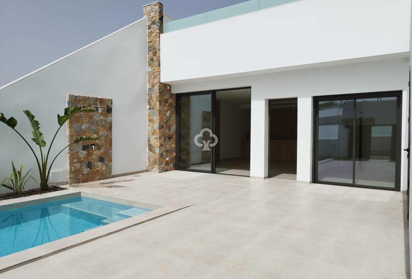 Obra nueva - Villas -
Los Alcázares