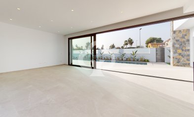 Obra nueva - Villas -
Los Alcázares