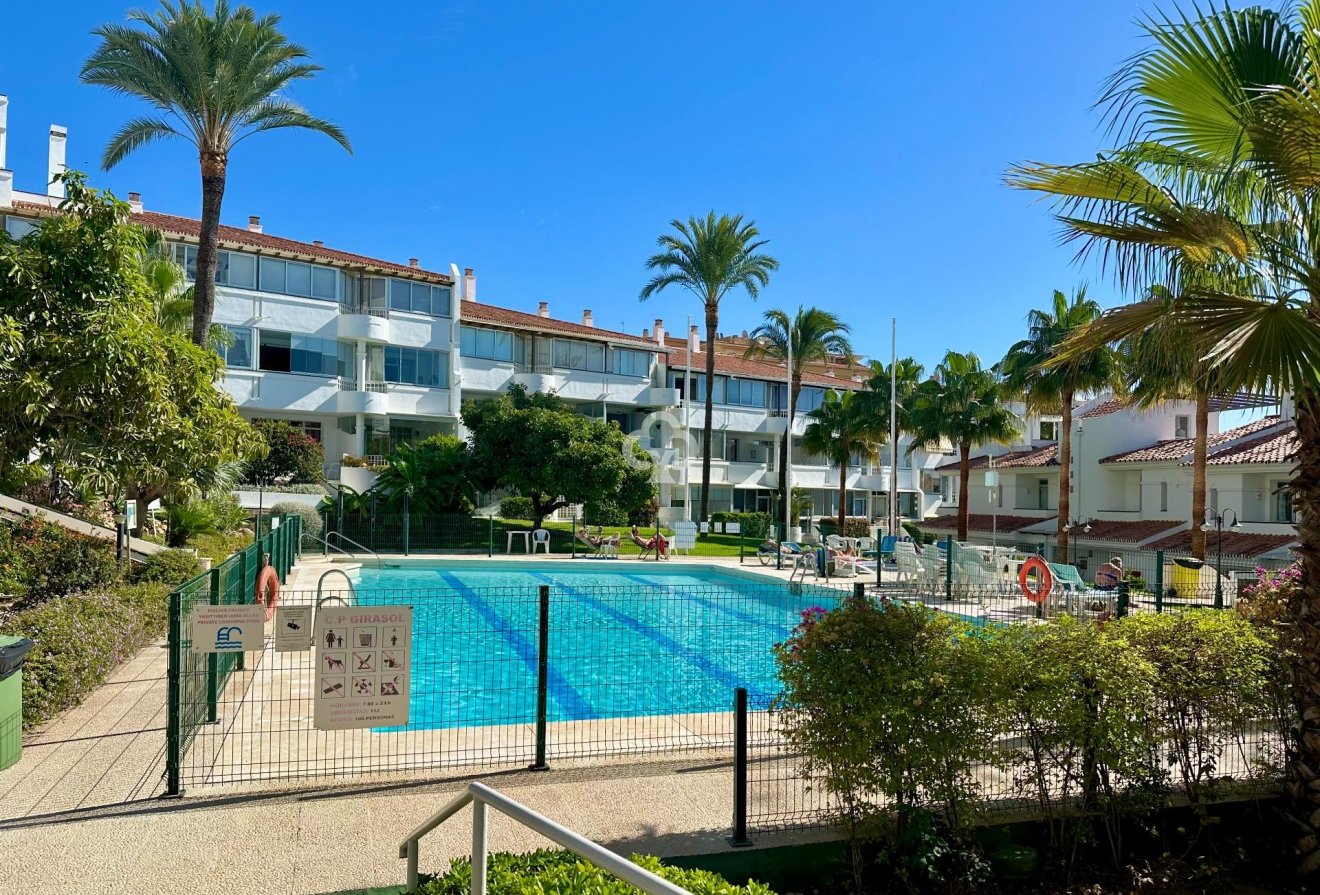 Resale - Apartament -
Fuengirola - Los Pacos