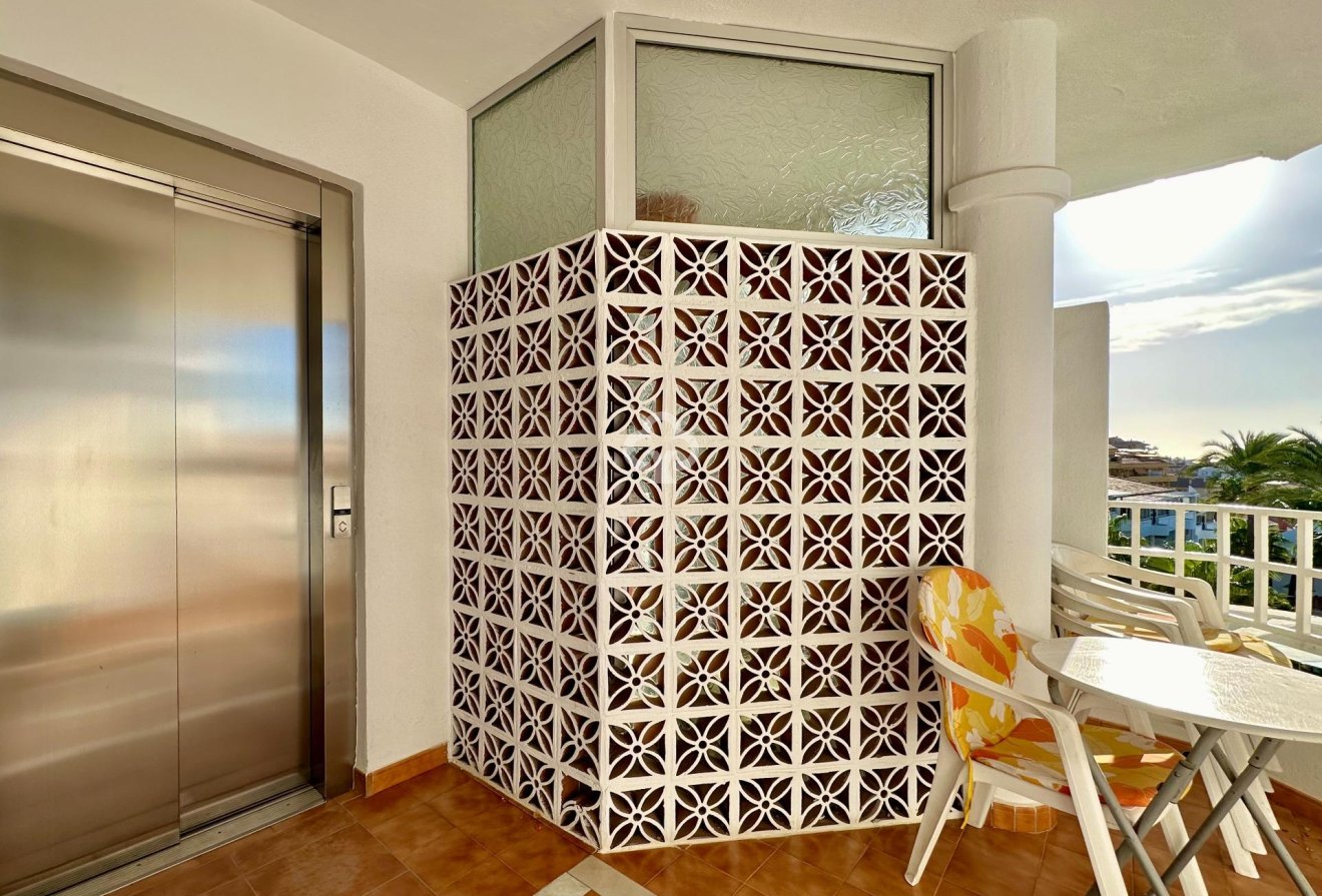 Resale - Apartament -
Fuengirola - Los Pacos