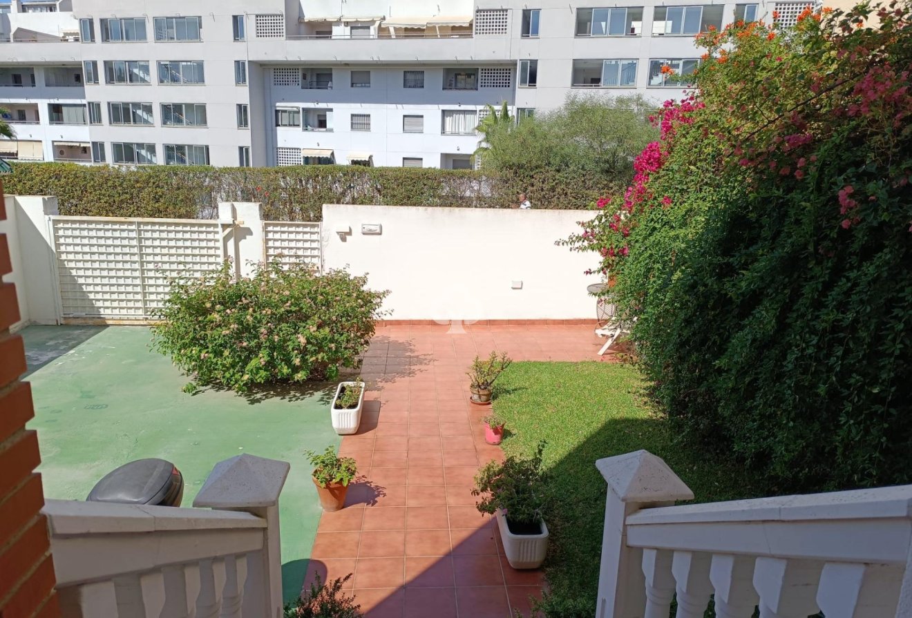 Resale - Townhouse -
Fuengirola - Castillo de Sohail