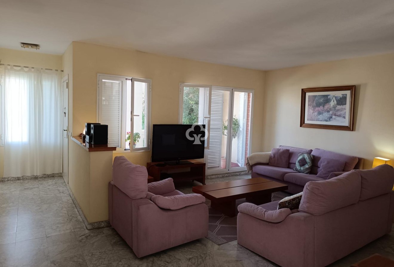 Resale - Townhouse -
Fuengirola - Castillo de Sohail