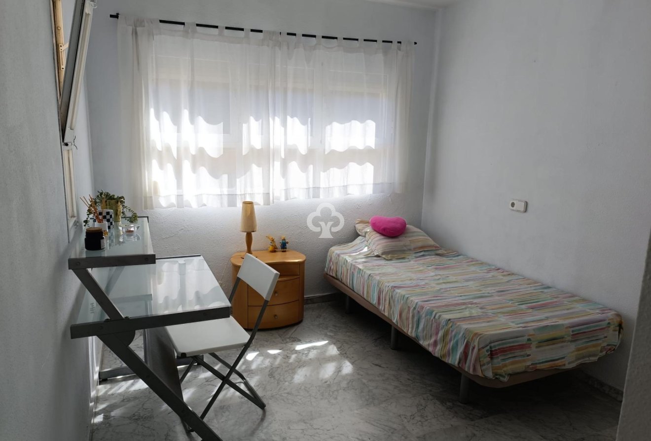 Resale - Townhouse -
Fuengirola - Castillo de Sohail