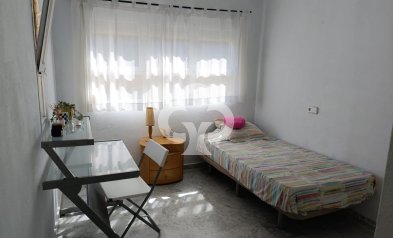 Resale - Townhouse -
Fuengirola - Castillo de Sohail