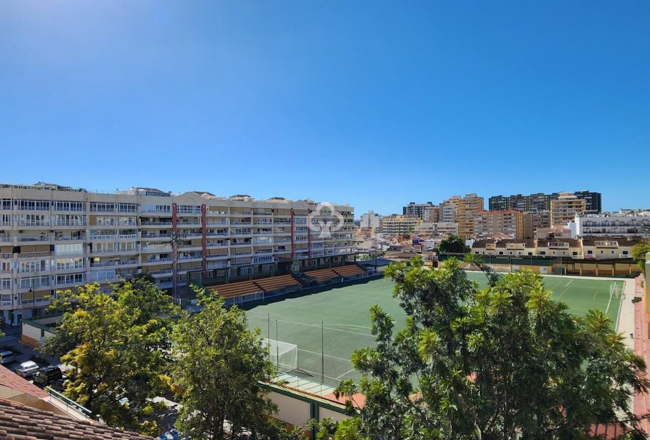 Alquiler a largo plazo - Ático -
Fuengirola - Los Boliches