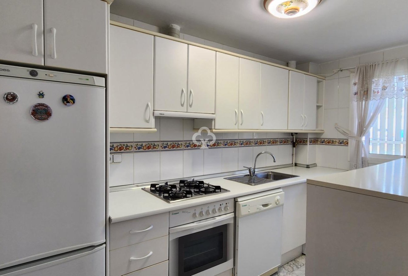 Reventa - Apartamento -
Fuengirola - Castillo de Sohail