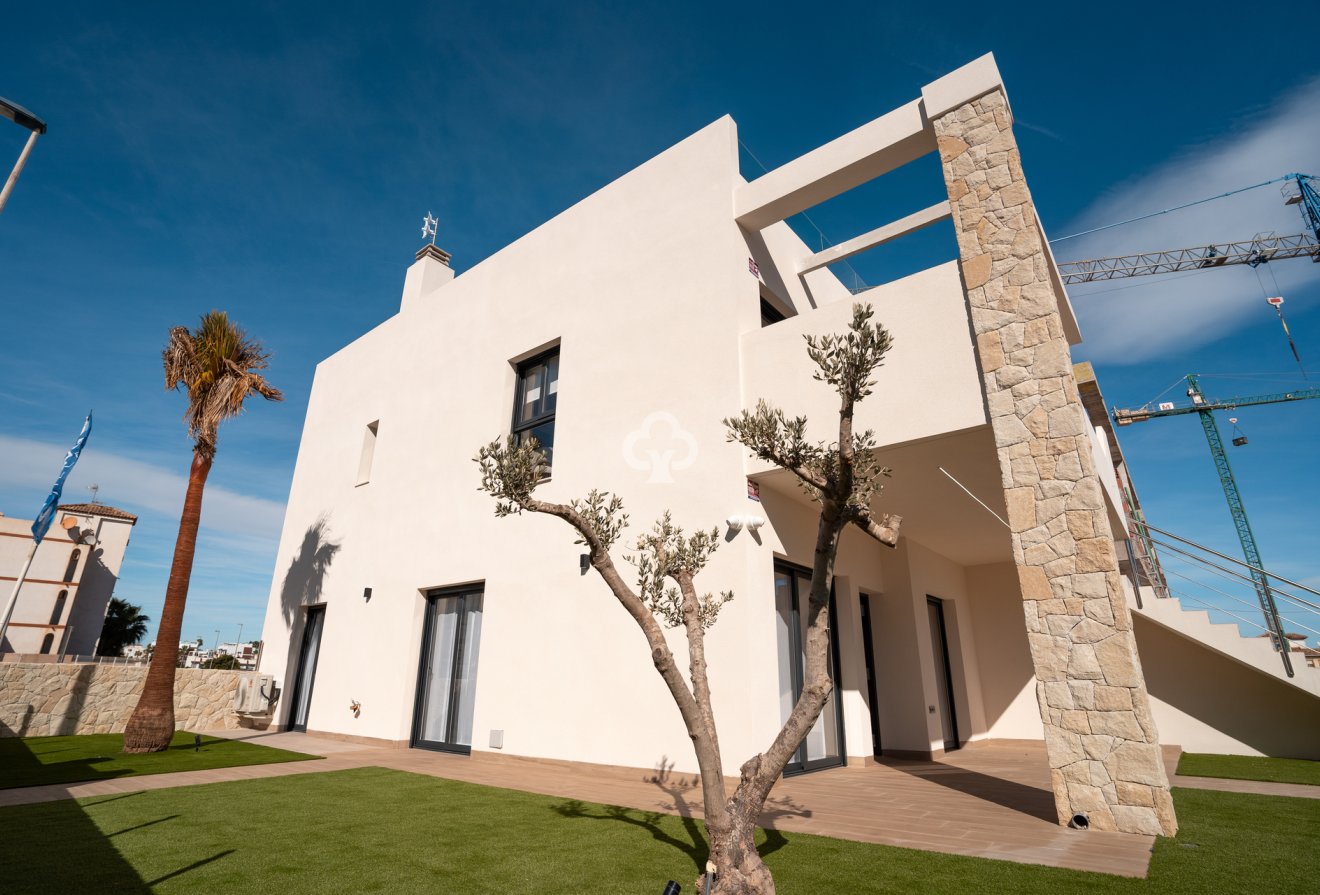 Obra nueva - Villas -
Torrevieja - torrevieja