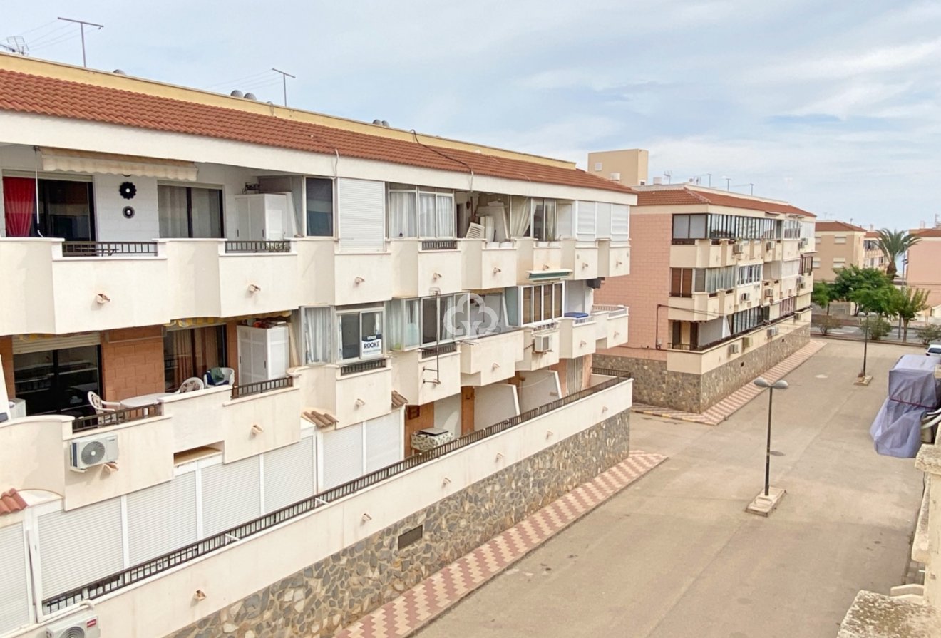 Resale - Apartment / flat -
Pilar de la Horadada