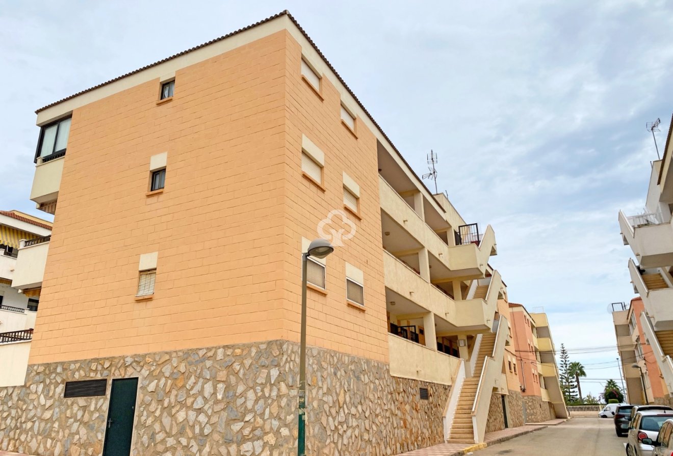 Resale - Apartment / flat -
Pilar de la Horadada