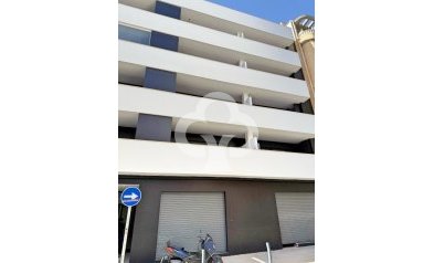 Resale - Apartment / flat -
Torrevieja - Centro