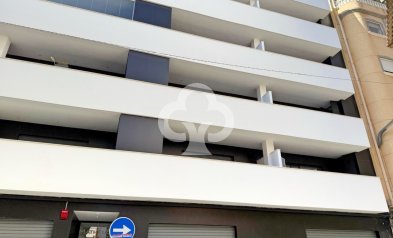 Resale - Apartment / flat -
Torrevieja - Centro