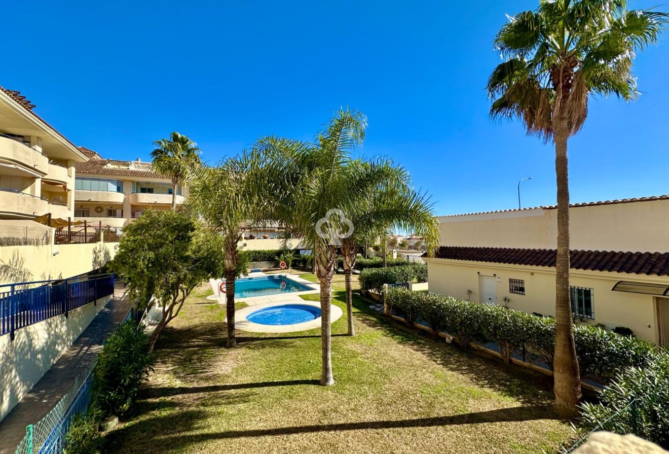 Resale - Ático Dúplex -
Benalmádena - Santangelo