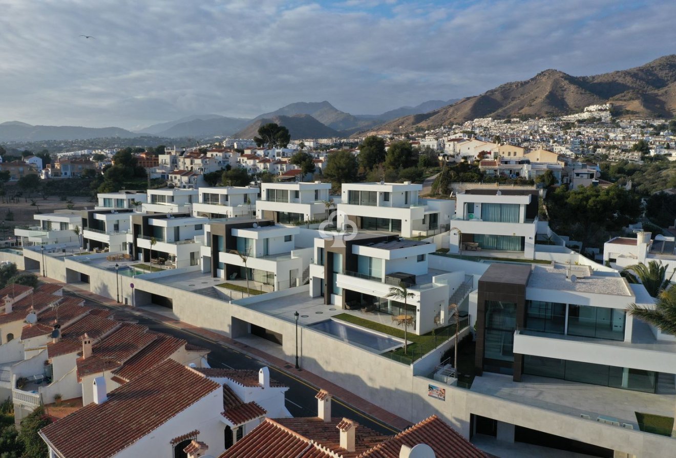 Obra nueva - Detached houses -
Nerja