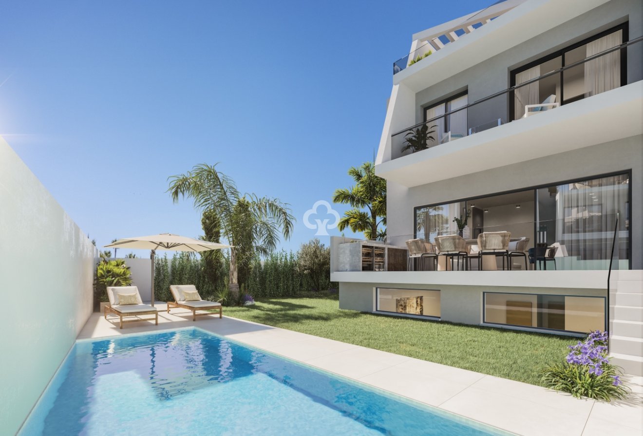 Reventa - Townhouses -
Estepona