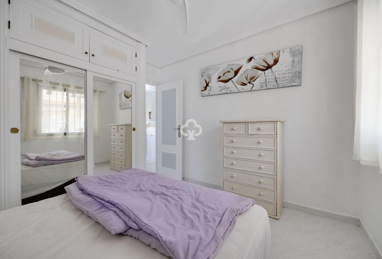 Resale - Apartament -
Torrevieja