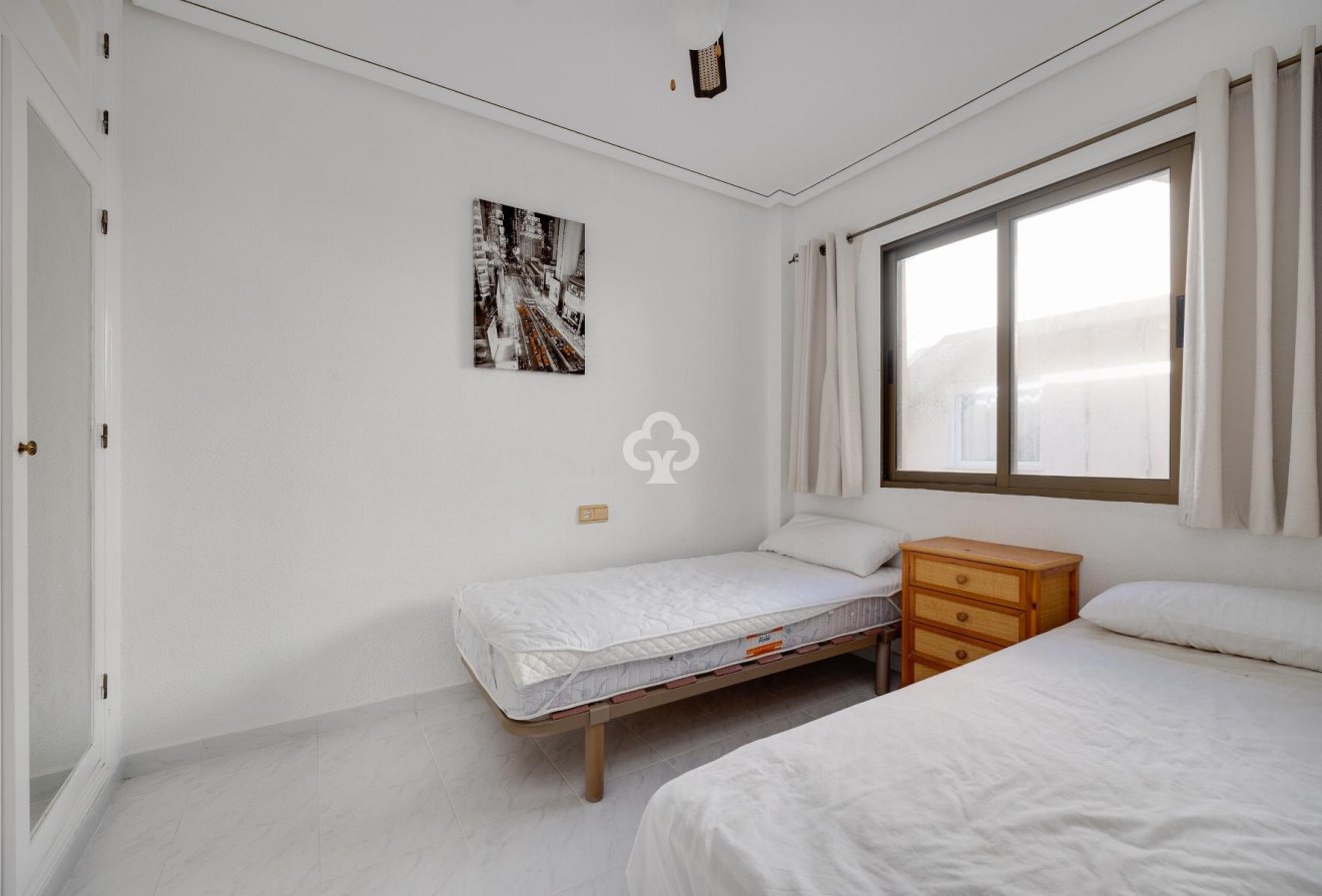 Resale - Apartament -
Torrevieja