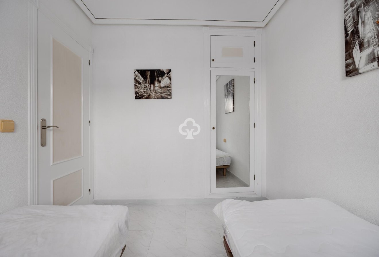 Resale - Apartament -
Torrevieja